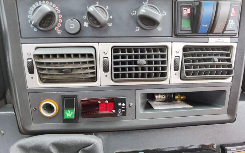 Xe bus ngoại ô Iveco Indcar Mago 33 *klima*: hình 28