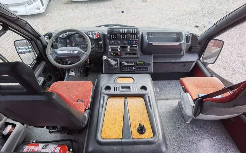Xe bus ngoại ô Iveco Indcar Mago 33 *klima*: hình 40