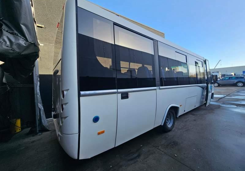 Iveco Kapena Thesi - Xe bus ngoại ô: hình 4 Iveco Kapena Thesi - Xe bus ngoại ô: hình 4