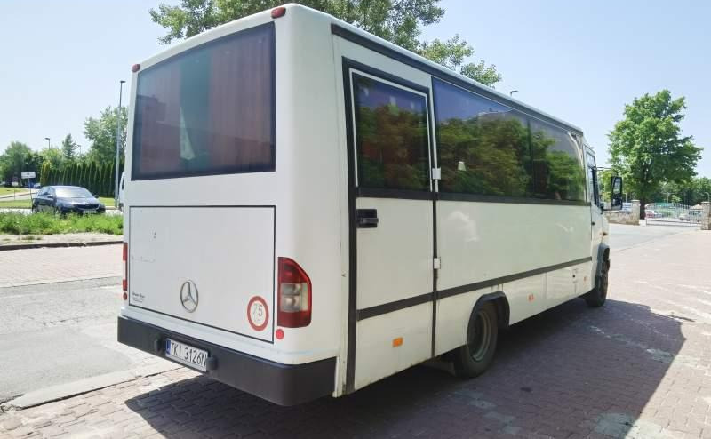 Mercedes-Benz Vario 814D 31+10 - Xe bus ngoại ô: hình 4 Mercedes-Benz Vario 814D 31+10 - Xe bus ngoại ô: hình 4