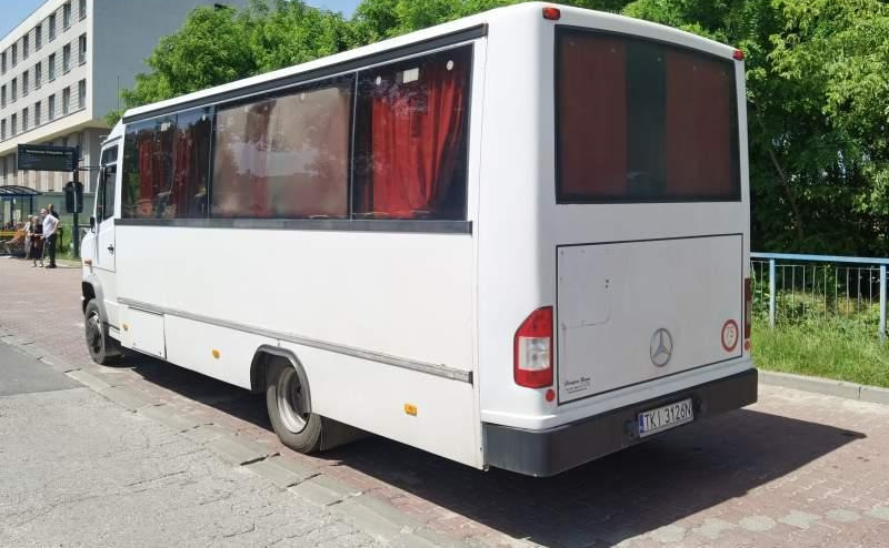 Mercedes-Benz Vario 814D 31+10 - Xe bus ngoại ô: hình 2 Mercedes-Benz Vario 814D 31+10 - Xe bus ngoại ô: hình 2