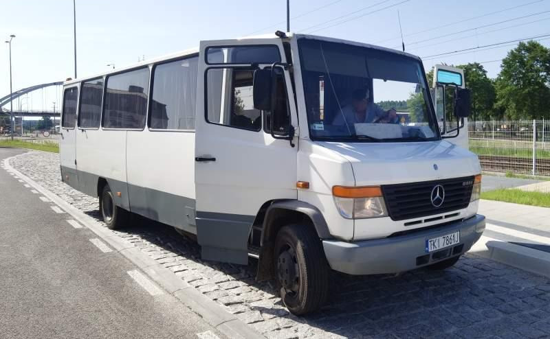 Mercedes-Benz Vario 814D 38+12 - Xe bus ngoại ô: hình 2 Mercedes-Benz Vario 814D 38+12 - Xe bus ngoại ô: hình 2