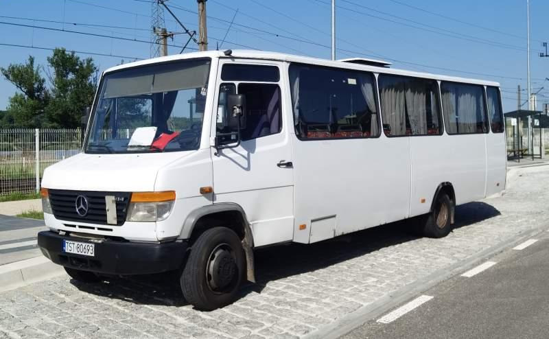 Xe bus ngoại ô Mercedes-Benz Vario 814D 38+13: hình 1