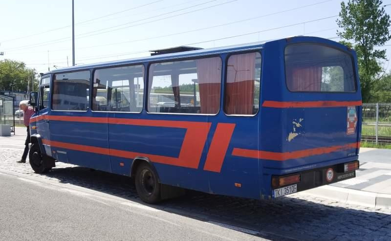 Mercedes-Benz Vario 814D 38+14 - Xe bus ngoại ô: hình 2 Mercedes-Benz Vario 814D 38+14 - Xe bus ngoại ô: hình 2