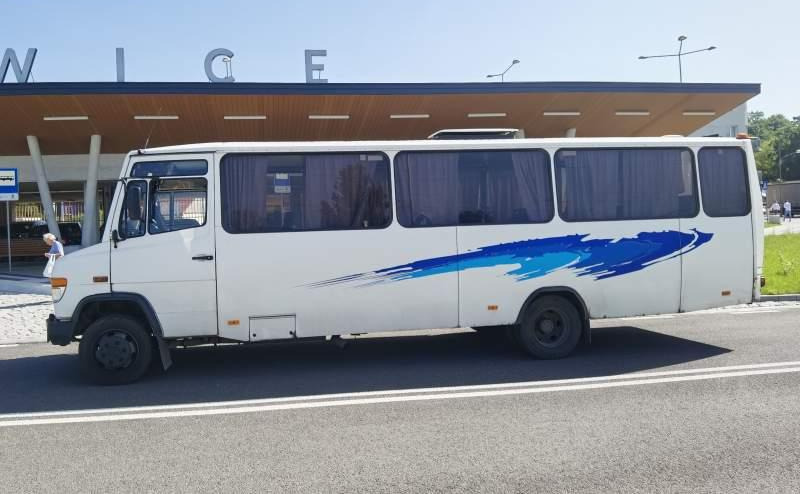 Mercedes-Benz Vario 815D 39+14 - Xe bus ngoại ô: hình 3 Mercedes-Benz Vario 815D 39+14 - Xe bus ngoại ô: hình 3