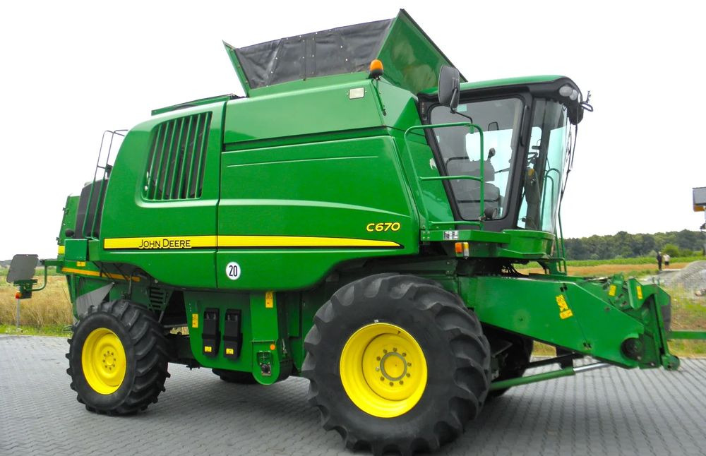 John Deere C 670 2008 Rok, heder 7,6m, 1900 mtg, Nie Malowany, Stan Idealny - Máy gặt đập: hình 2 John Deere C 670 2008 Rok, heder 7,6m, 1900 mtg, Nie Malowany, Stan Idealny - Máy gặt đập: hình 2
