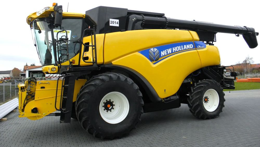 New Holland CR9080 2013 Rok , heder Varifeed 9,15m, Nowsza Wersja, Nie Malowany, Stan Idealny - Máy gặt đập: hình 1 New Holland CR9080 2013 Rok , heder Varifeed 9,15m, Nowsza Wersja, Nie Malowany, Stan Idealny - Máy gặt đập: hình 1