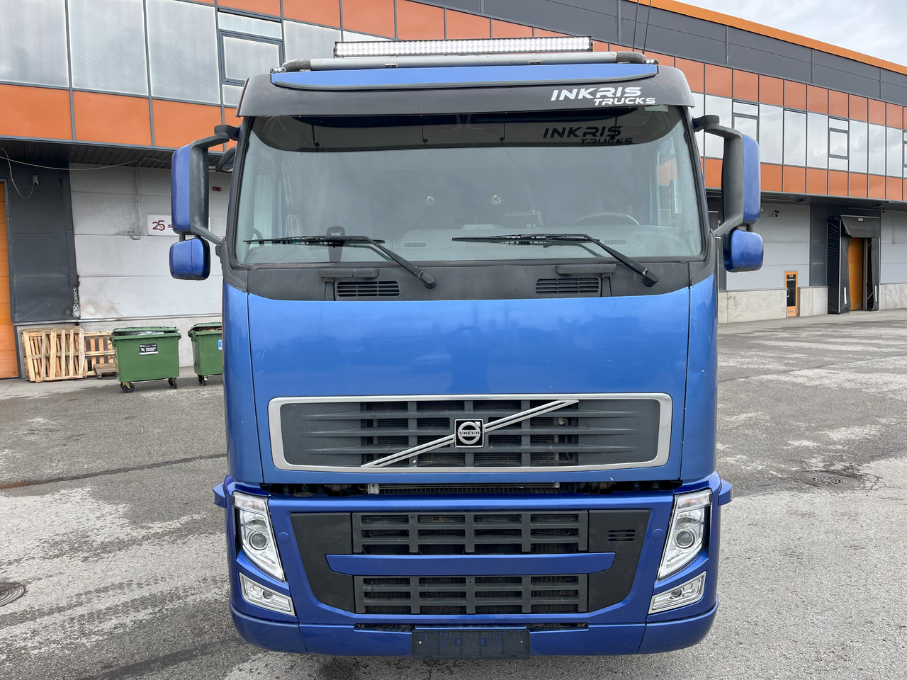 Volvo FH12 6x2 + CRANE HIAB XS 422 E6 - Xe cẩu tự hành: hình 3 Volvo FH12 6x2 + CRANE HIAB XS 422 E6 - Xe cẩu tự hành: hình 3