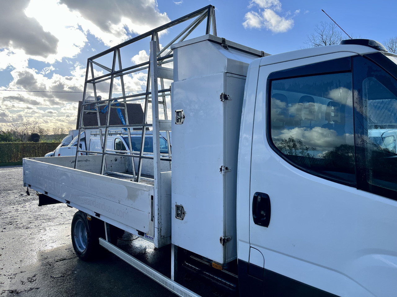 IVECO Daily 35-180 35c18 plateau - Xe tải nhỏ phẳng: hình 5 IVECO Daily 35-180 35c18 plateau - Xe tải nhỏ phẳng: hình 5