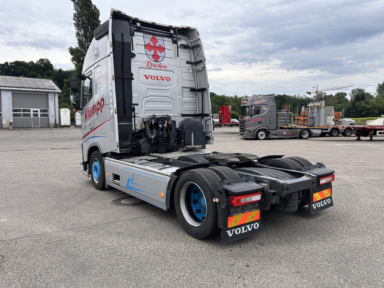 VOLVO FH4 - Xe đầu kéo: hình 3 VOLVO FH4 - Xe đầu kéo: hình 3