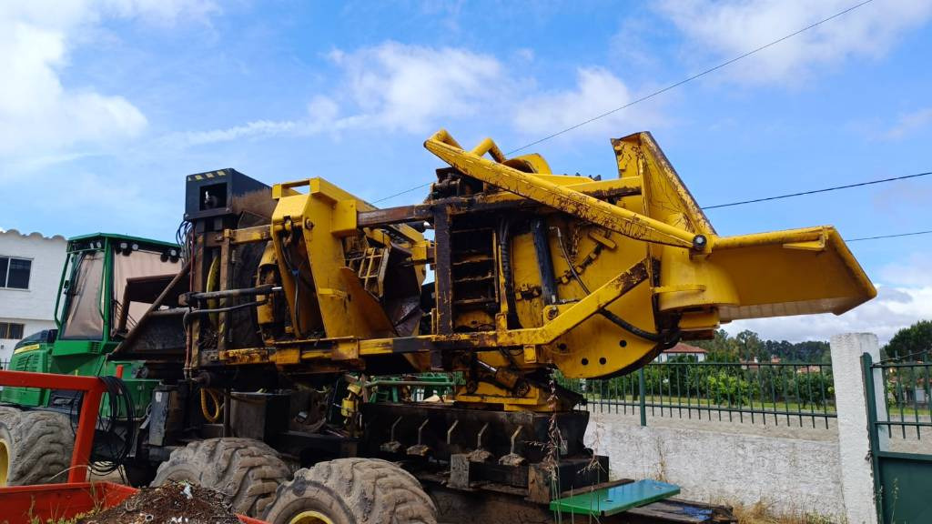 John Deere SB60 - Dụng cụ/ Thiết bị: hình 3 John Deere SB60 - Dụng cụ/ Thiết bị: hình 3