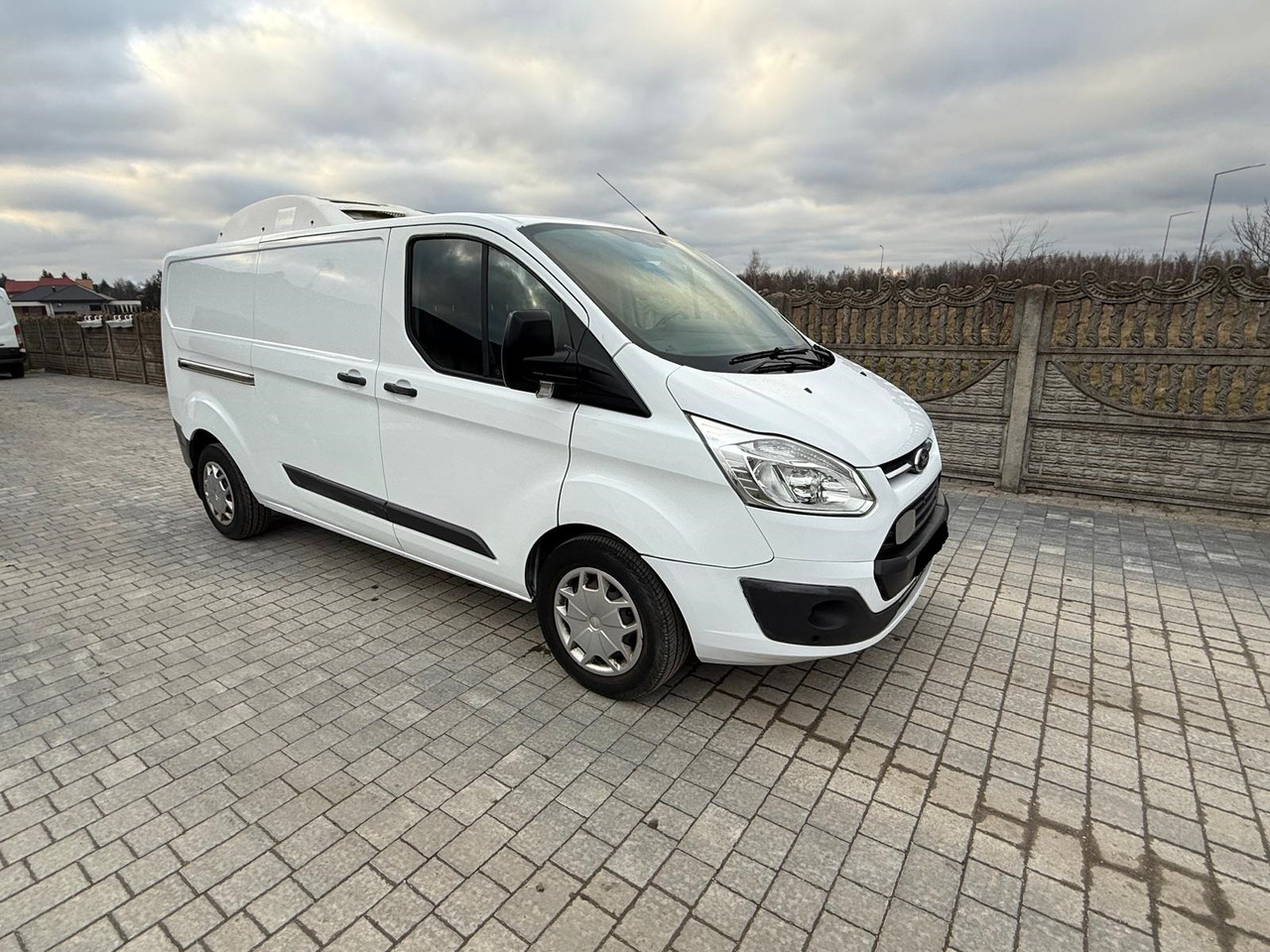 Ford Custom - Xe van đông lạnh: hình 3 Ford Custom - Xe van đông lạnh: hình 3