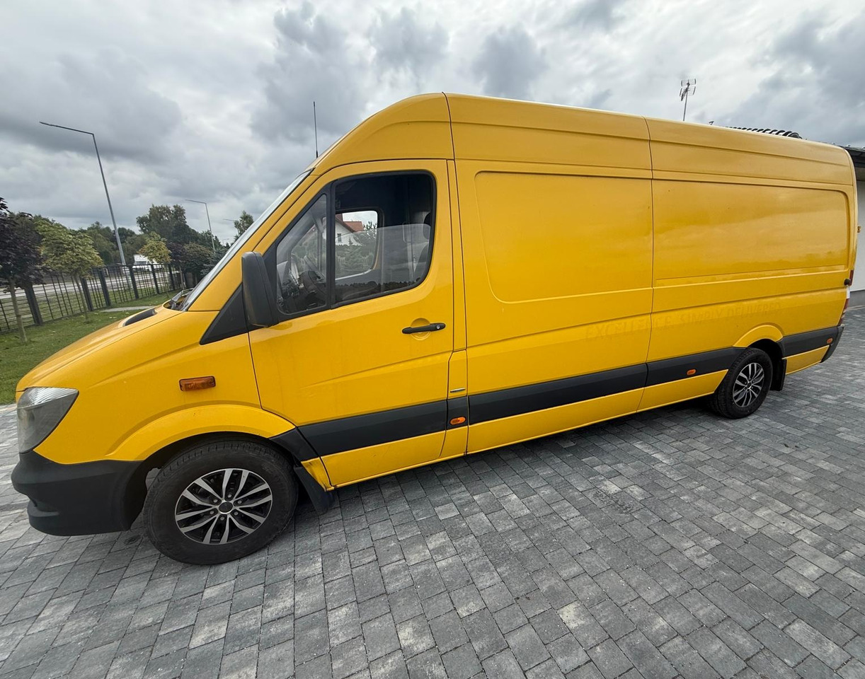 Mercedes Sprinter 314 CDI - Xe van chở hàng: hình 3 Mercedes Sprinter 314 CDI - Xe van chở hàng: hình 3