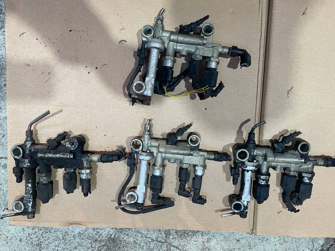 Mercedes-Benz Ad Blue Dosiereinheit A0001402039 A 0001402039 Mercedes Actros Cit - Hệ thống xả cho Xe bus: hình 1 Mercedes-Benz Ad Blue Dosiereinheit A0001402039 A 0001402039 Mercedes Actros Cit - Hệ thống xả cho Xe bus: hình 1