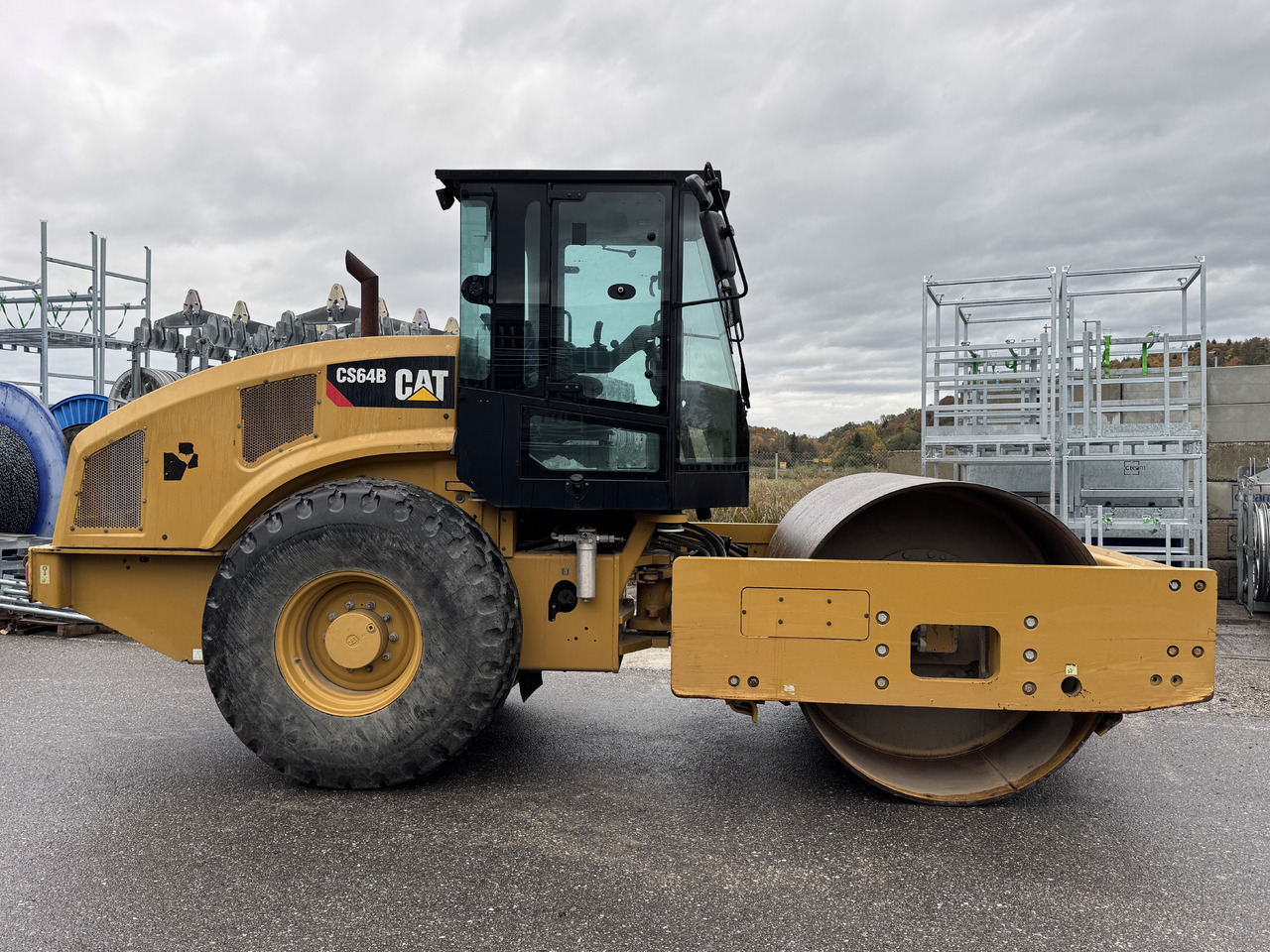 CATERPILLAR CS 64 B - Máy đầm: hình 1 CATERPILLAR CS 64 B - Máy đầm: hình 1