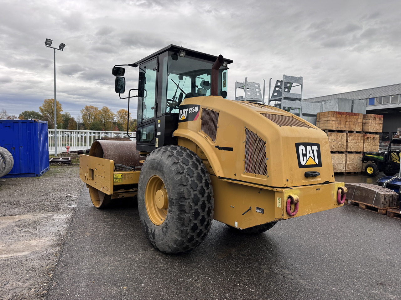 CATERPILLAR CS 64 B - Máy đầm: hình 3 CATERPILLAR CS 64 B - Máy đầm: hình 3