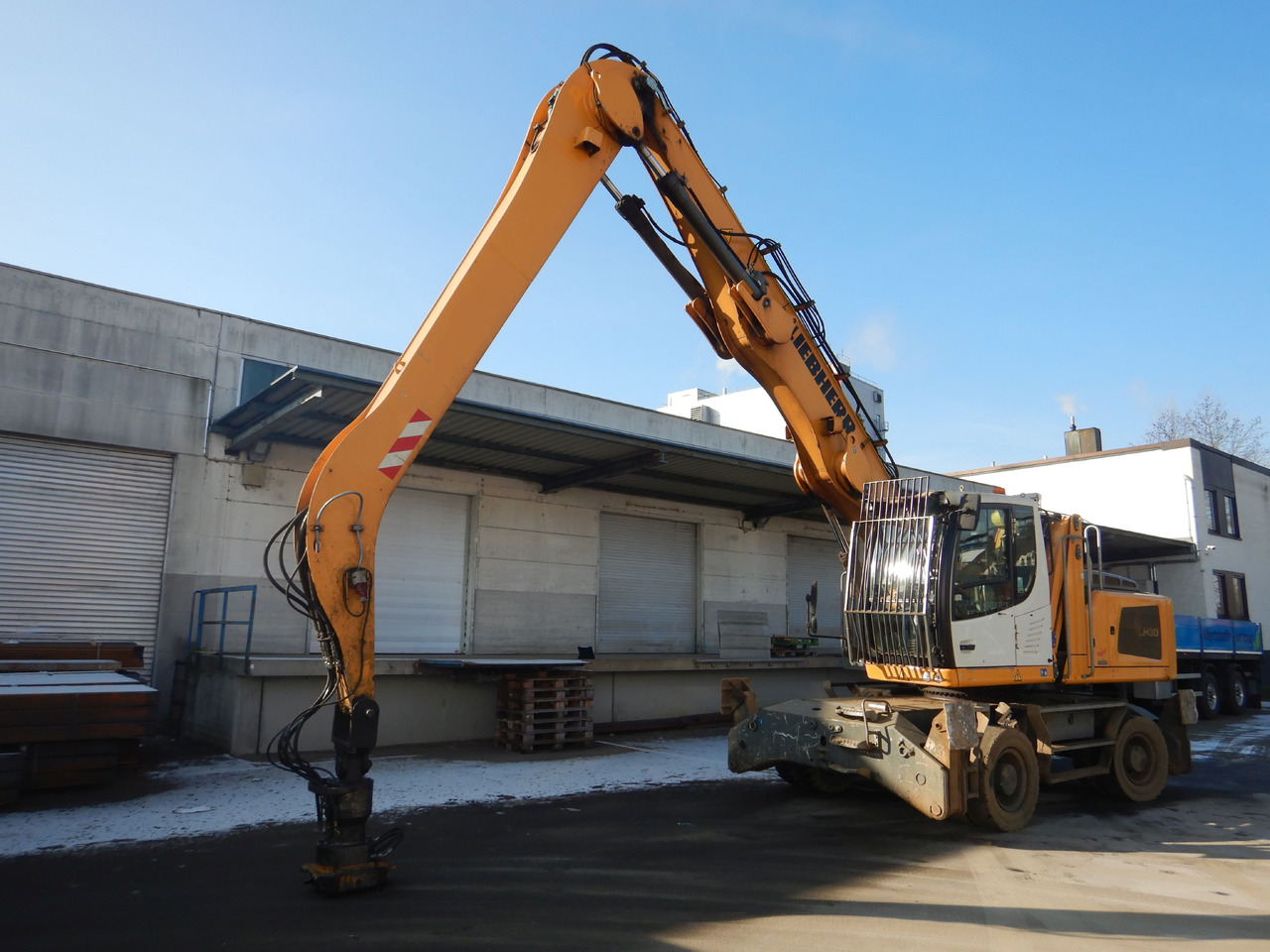 LIEBHERR LH 30 Industry - Máy cạp rác/ Công nghiệp: hình 5 LIEBHERR LH 30 Industry - Máy cạp rác/ Công nghiệp: hình 5