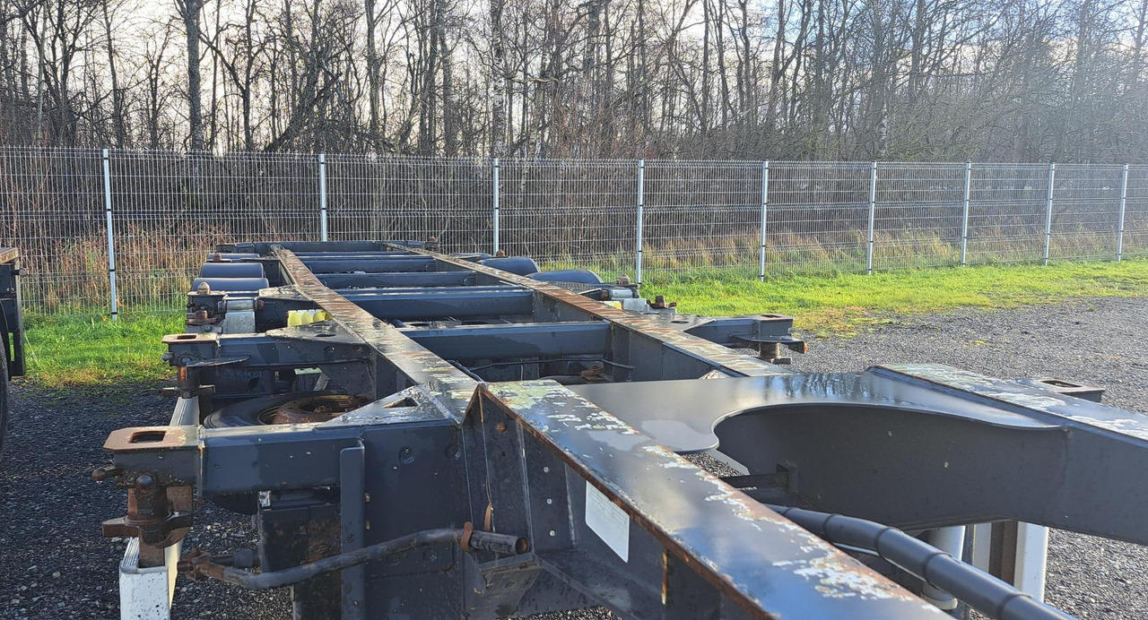 RENDERS EURO 922 - Xe chở container/ Sơ mi rơ moóc hoán đổi thân: hình 5 RENDERS EURO 922 - Xe chở container/ Sơ mi rơ moóc hoán đổi thân: hình 5