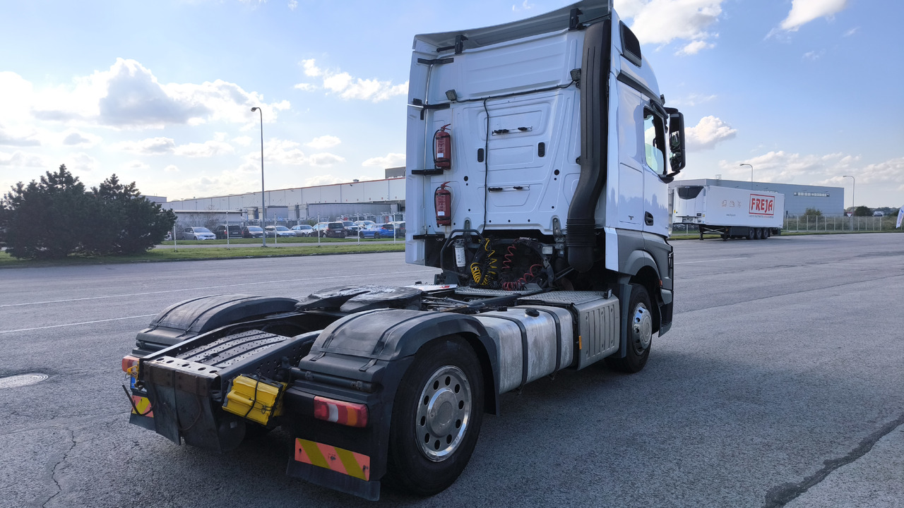 MERCEDES-BENZ Actros 1845 - Xe đầu kéo: hình 3 MERCEDES-BENZ Actros 1845 - Xe đầu kéo: hình 3