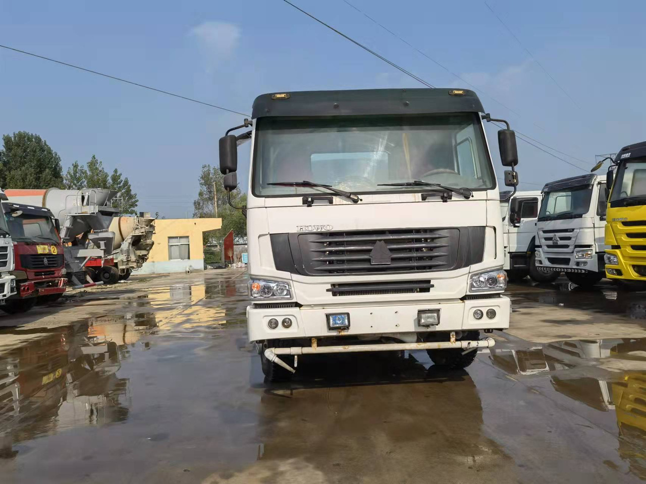 HOWO 336-371 - Xe bồn: hình 5 HOWO 336-371 - Xe bồn: hình 5