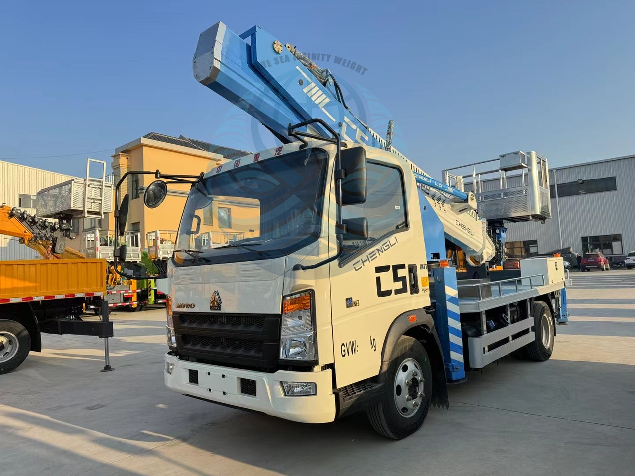 SINOTRUK HOWO 45ft-69ft - Nền bục trên không gắn trên xe tải: hình 3 SINOTRUK HOWO 45ft-69ft - Nền bục trên không gắn trên xe tải: hình 3