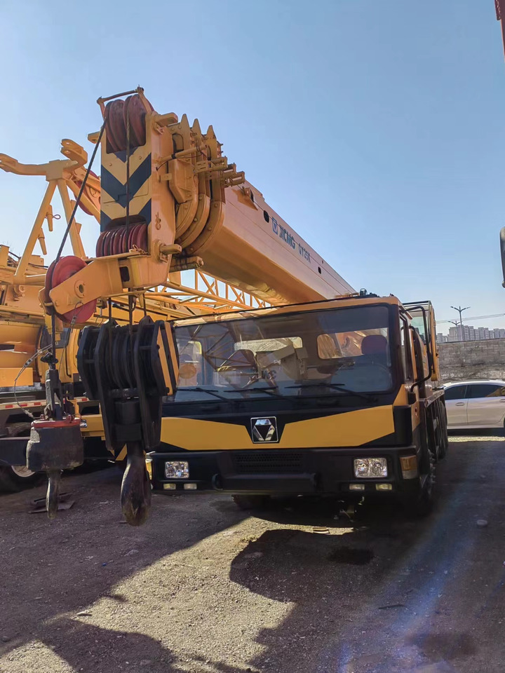 XCMG QY25K5 - Cẩu bánh lốp: hình 5 XCMG QY25K5 - Cẩu bánh lốp: hình 5