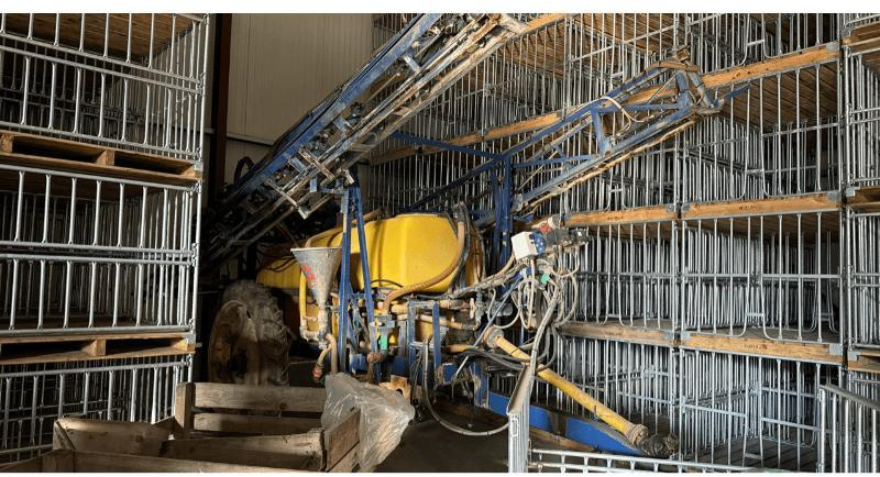 CARUELLE 25 24 - Máy xịt kéo: hình 1 CARUELLE 25 24 - Máy xịt kéo: hình 1
