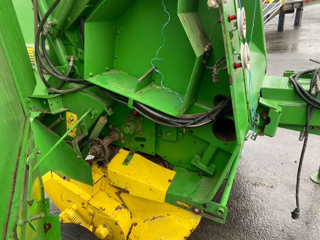 Máy đóng kiện tròn JOHN DEERE 590: hình 8