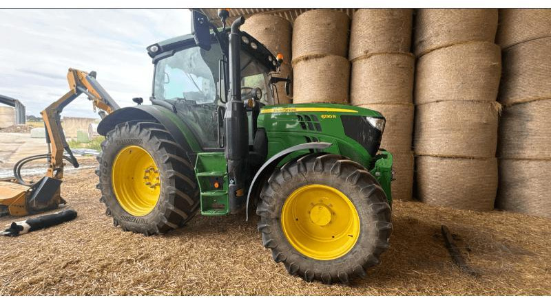 JOHN DEERE 6130R - Máy cày: hình 1 JOHN DEERE 6130R - Máy cày: hình 1