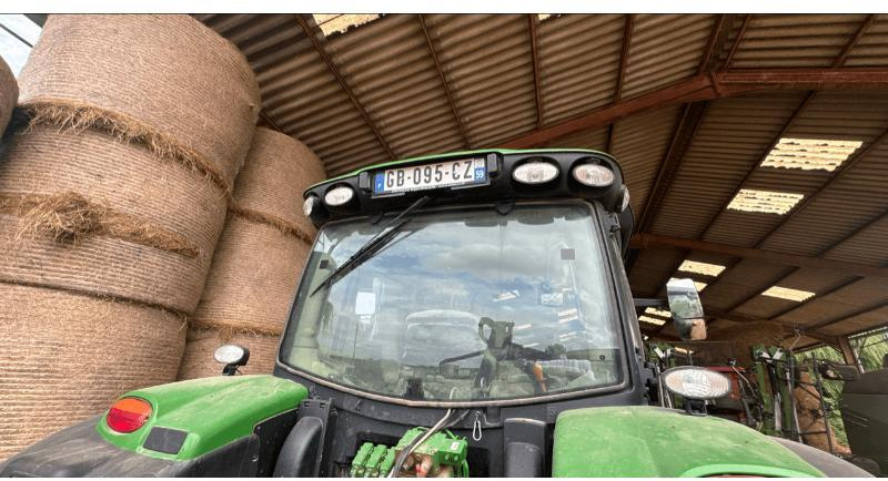 JOHN DEERE 6130R - Máy cày: hình 3 JOHN DEERE 6130R - Máy cày: hình 3
