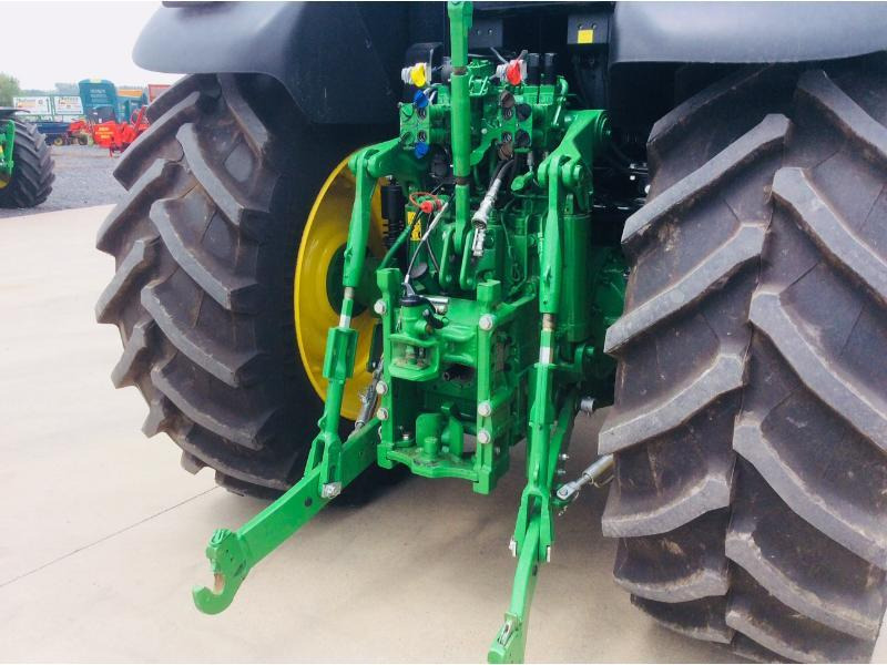 JOHN DEERE 6175M - Máy cày: hình 5 JOHN DEERE 6175M - Máy cày: hình 5