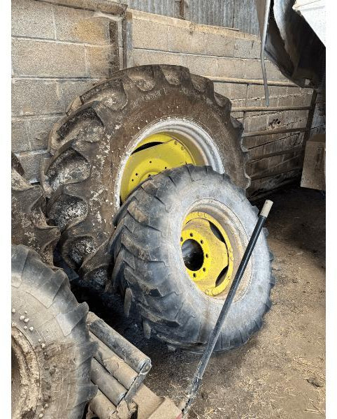JOHN DEERE 6230 - Máy cày: hình 3 JOHN DEERE 6230 - Máy cày: hình 3
