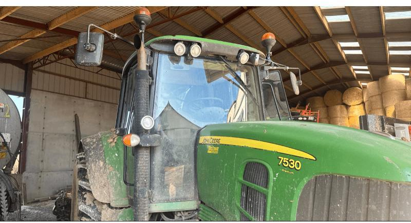 JOHN DEERE 7530 PREMIUM - Máy cày: hình 5 JOHN DEERE 7530 PREMIUM - Máy cày: hình 5