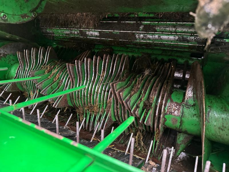 Máy đóng kiện tròn, Máy gói kiện JOHN DEERE C441R: hình 9 Máy đóng kiện tròn, Máy gói kiện JOHN DEERE C441R: hình 9