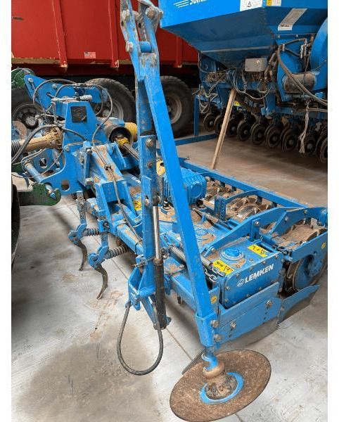 LEMKEN SOLITAIR 9 - Máy gieo hạt liên hợp: hình 1 LEMKEN SOLITAIR 9 - Máy gieo hạt liên hợp: hình 1
