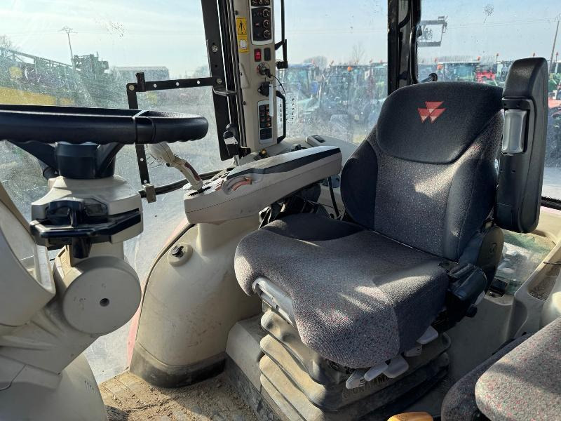 Máy cày MASSEY-FERGUSON 7726 DYNA VT EF: hình 8 Máy cày MASSEY-FERGUSON 7726 DYNA VT EF: hình 8