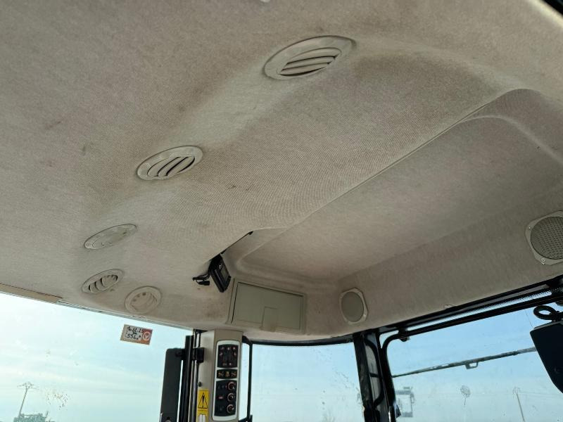 Máy cày MASSEY-FERGUSON 7726 DYNA VT EF: hình 9 Máy cày MASSEY-FERGUSON 7726 DYNA VT EF: hình 9