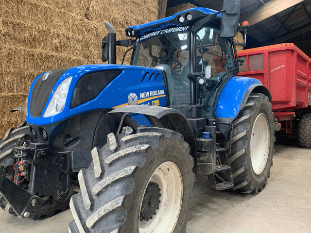 NEW-HOLLAND T7.215S - Máy cày: hình 1 NEW-HOLLAND T7.215S - Máy cày: hình 1