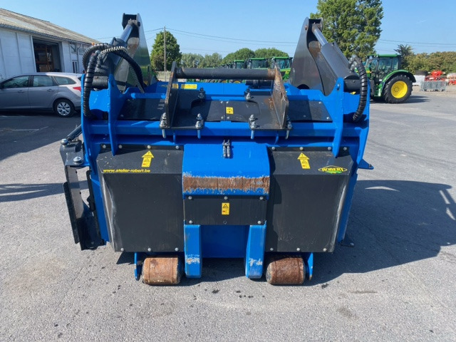 ROBERT - ROBIN BMV33 - Xe trộn thức ăn gia súc: hình 2 ROBERT - ROBIN BMV33 - Xe trộn thức ăn gia súc: hình 2