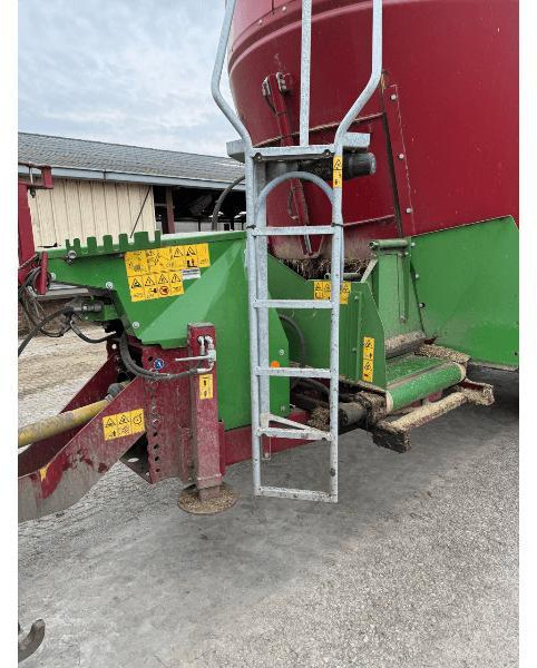 STRAUTMANN VERTI MIX 2401 - Xe trộn thức ăn gia súc: hình 3 STRAUTMANN VERTI MIX 2401 - Xe trộn thức ăn gia súc: hình 3