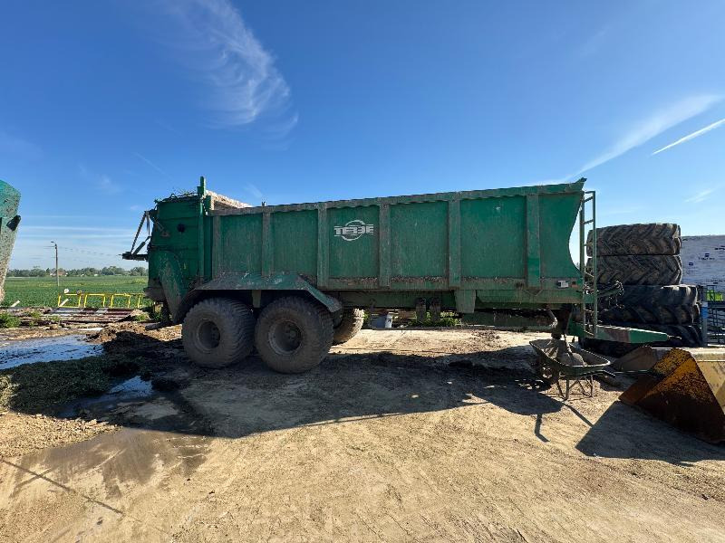 TEBBE HKS - Máy rải phân chuồng: hình 1 TEBBE HKS - Máy rải phân chuồng: hình 1