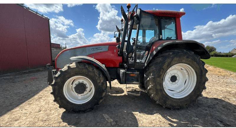 VALTRA T160 - Máy cày: hình 1 VALTRA T160 - Máy cày: hình 1