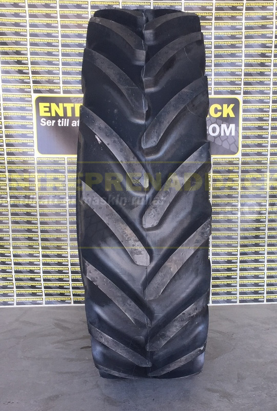 520/85R42 TL 157A8 Michelin MegaXbib for tractor and harvesters. - Lốp cho Máy gặt: hình 2 520/85R42 TL 157A8 Michelin MegaXbib for tractor and harvesters. - Lốp cho Máy gặt: hình 2