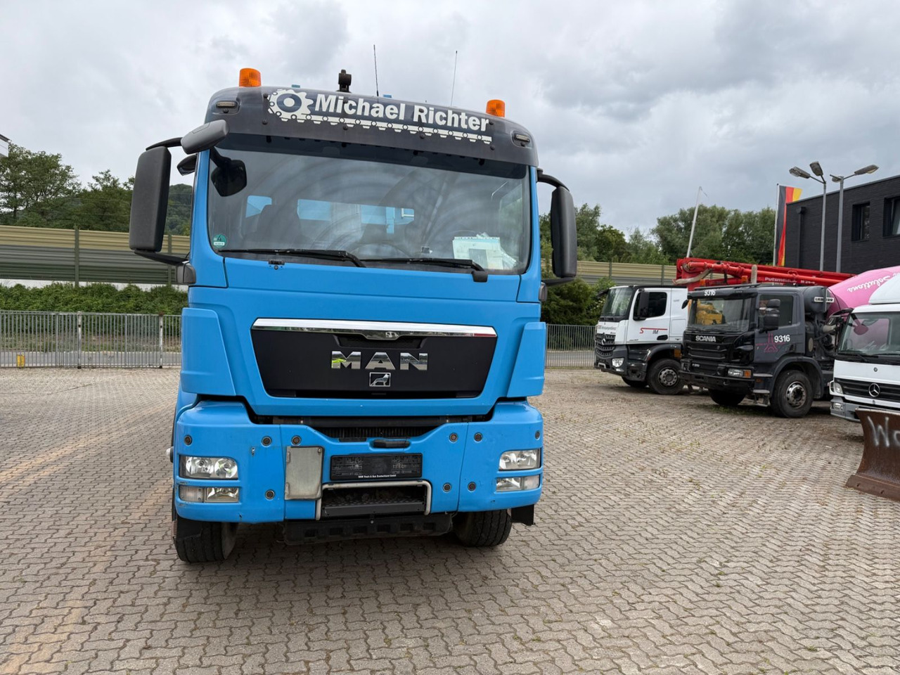 MAN 35.480 TGS - Xe tải nâng móc: hình 5 MAN 35.480 TGS - Xe tải nâng móc: hình 5