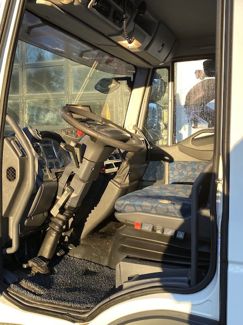 Xe tải chuyên chở tự động để vận chuyển vật liệu cồng kềnh IVECO EuroCargo 90E220: hình 12