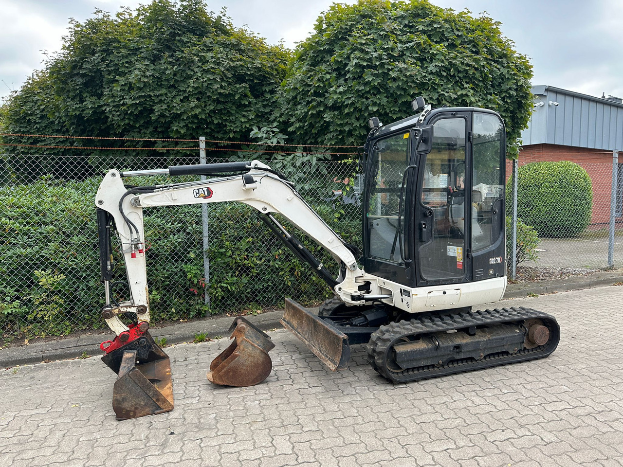 CAT 302.7 DCR Mini excavator, 2 Buckets, TOP !!! - Máy xúc mini: hình 1 CAT 302.7 DCR Mini excavator, 2 Buckets, TOP !!! - Máy xúc mini: hình 1