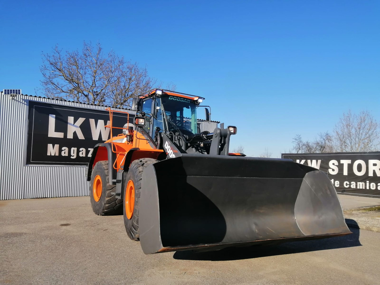 Doosan DL 420-5 Front End Loader, TOP!!! - Máy xúc lật bánh lốp: hình 5 Doosan DL 420-5 Front End Loader, TOP!!! - Máy xúc lật bánh lốp: hình 5