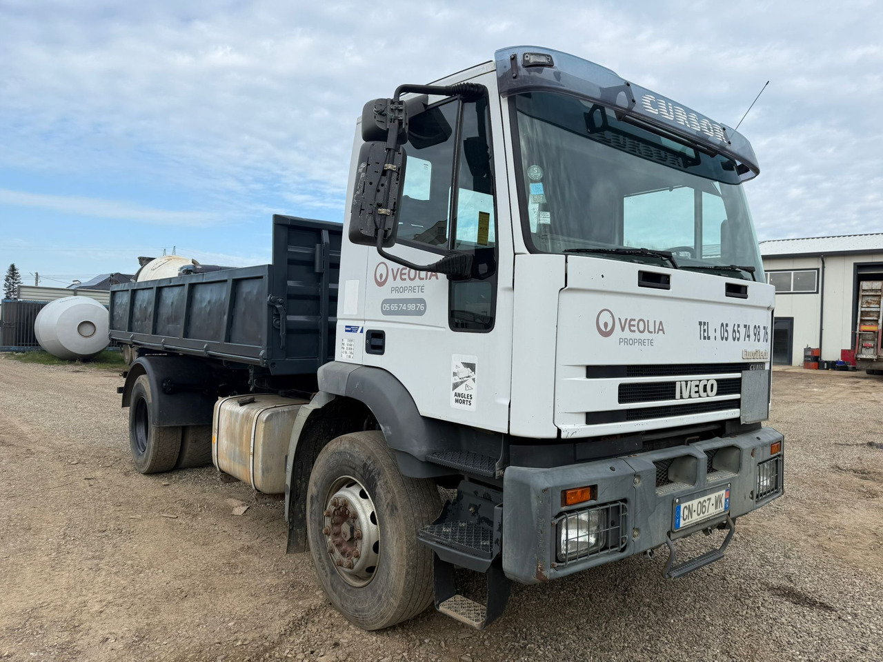 IVECO EUROTRAKKER TIPPER - Xe ben: hình 1 IVECO EUROTRAKKER TIPPER - Xe ben: hình 1