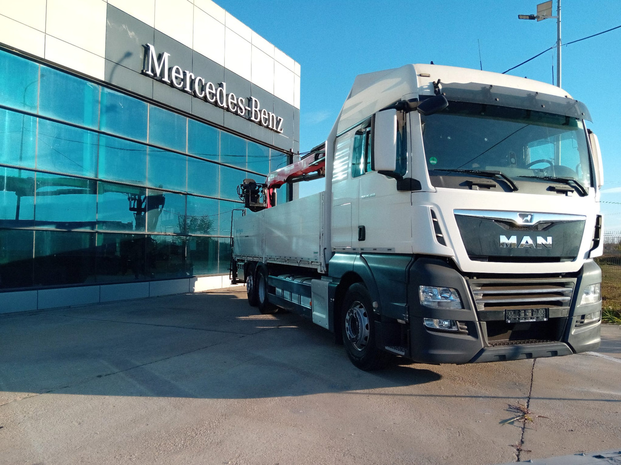 MAN TGX 26.460 6×2, Palfinger Crane PK 18001L - Xe tải thùng lửng/ Phẳng, Xe cẩu tự hành: hình 1 MAN TGX 26.460 6×2, Palfinger Crane PK 18001L - Xe tải thùng lửng/ Phẳng, Xe cẩu tự hành: hình 1