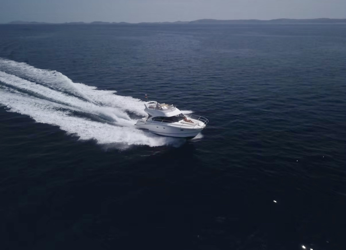 Beneteau Antares 36 Fly, Air Conditioning, TOP !!! - Máy móc khác: hình 3 Beneteau Antares 36 Fly, Air Conditioning, TOP !!! - Máy móc khác: hình 3